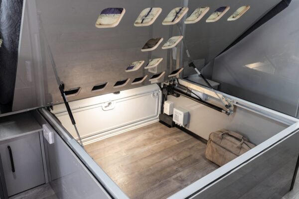 Paradise SL Escape large rear compartment Paradise SL Escape large rear compartment